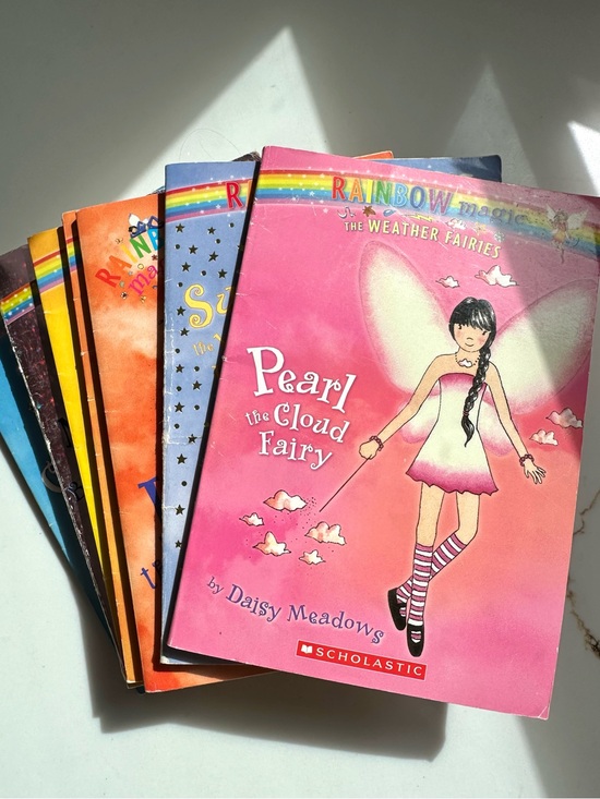 Scholastic Other - Rainbow Magic Daisy Meadows Fairy Books Lot of 7 Scholastic Little Apple